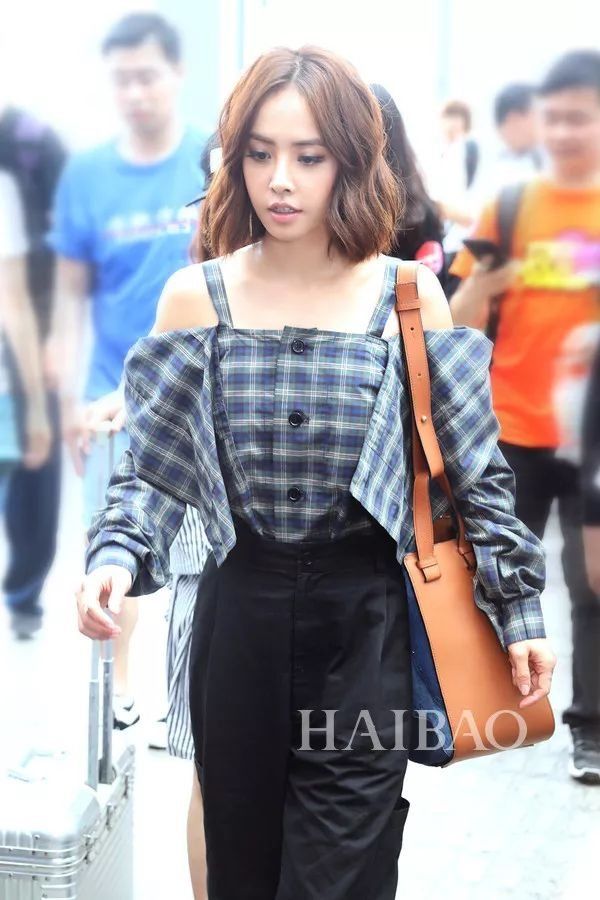 刘诗诗击破离婚传闻!周迅窦靖童这是什么情况?【海报街拍】