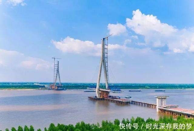 中国第一大跨江大桥，全长39.723公里，总耗资75.2亿元！