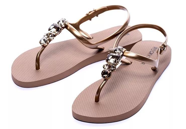 迪丽热巴慢游全世界正片出炉，每一个画面都美到窒息!!