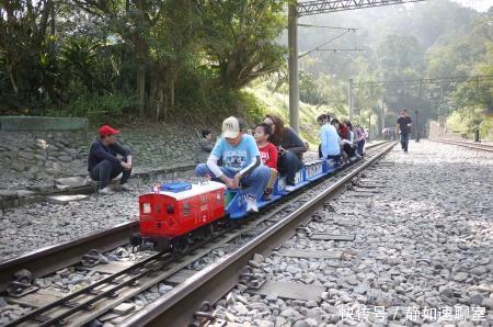  【回收利用】高铁坏掉的铁轨, 为什么不回收利用呢 看完才知道中