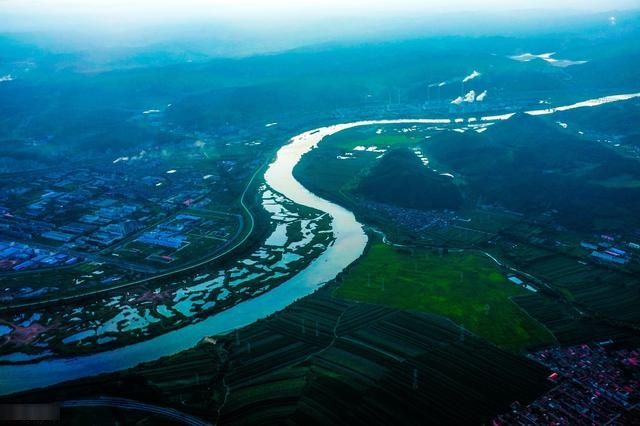 长江黄河都流经的两个省,其中一个有望跨入一