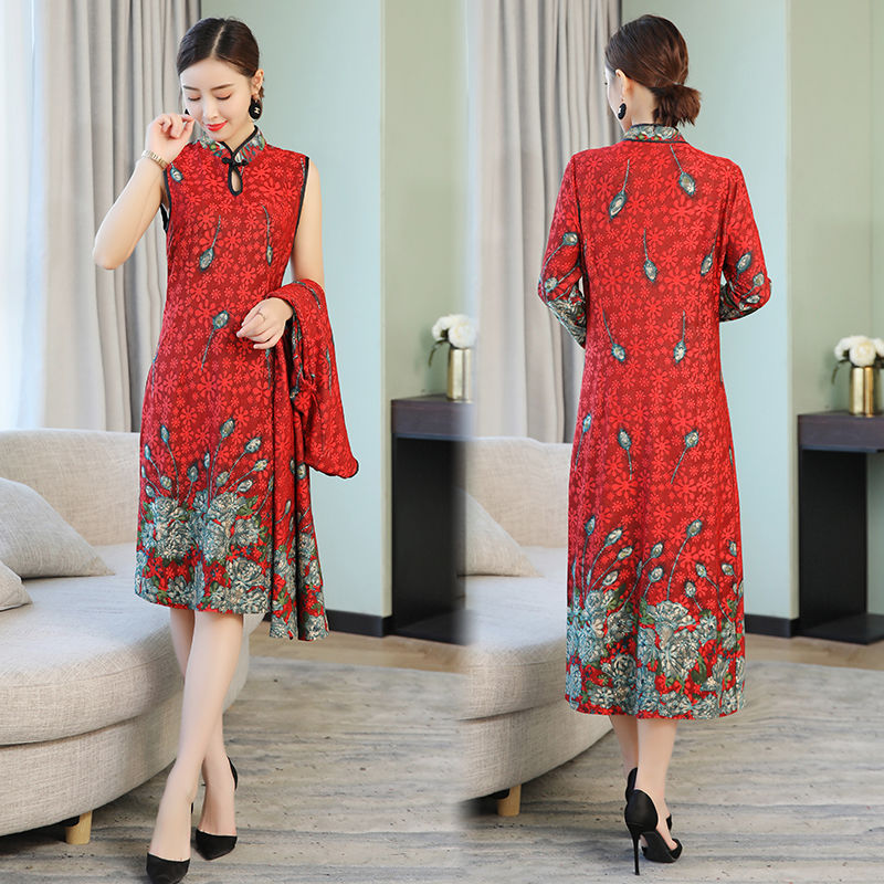 我滴妈呀!这秋款旗袍裙，一款比一款美，四五十岁妈妈非要买2件