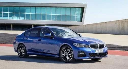  『豪车』年轻人买得起的豪车！皇室专用品牌，配2.0T引擎，品质不输宝马