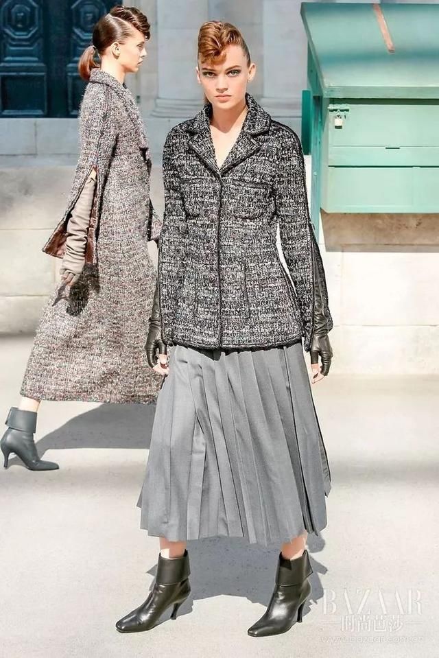 塞纳河倒映的Chanel高定，流淌的是左岸的旧时光