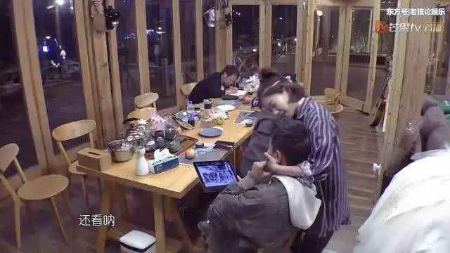 纪凌尘王艺被扒出草坪约会实锤?女方晒春游视频称再不闭嘴显人蠢