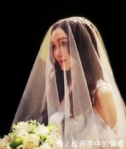  『婚纱』盘点女明星婚礼时的婚纱造型，网友：审美真的很重要