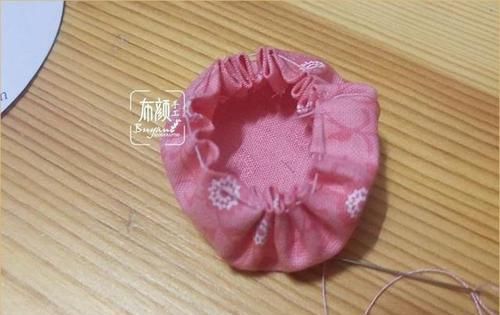  「布艺」一小块花布就能做玩偶，布艺蜗牛玩偶，做抱枕好舒服，附教程