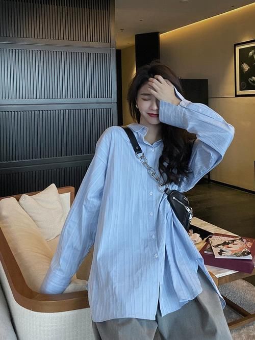  「宽松款式」这种宽松的衣服很不安全，一旦被人踩中了，后果不堪设想吧？
