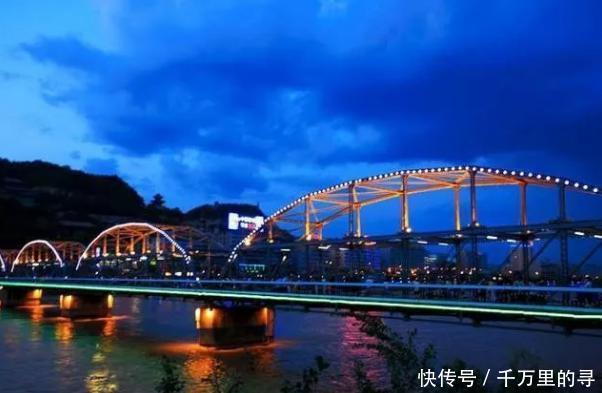 中国最“固执”火车站,名字错了66年也不改,游客很疑惑