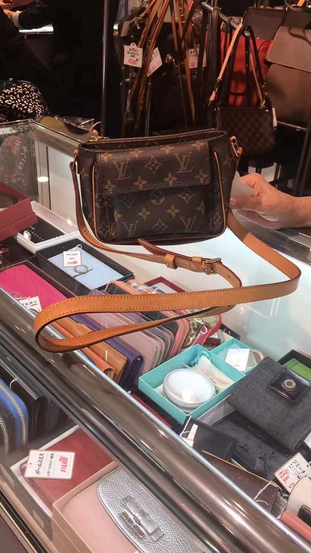中古店600买香奈儿,2千买卡地亚戒指,最为机密的日本中古攻略!