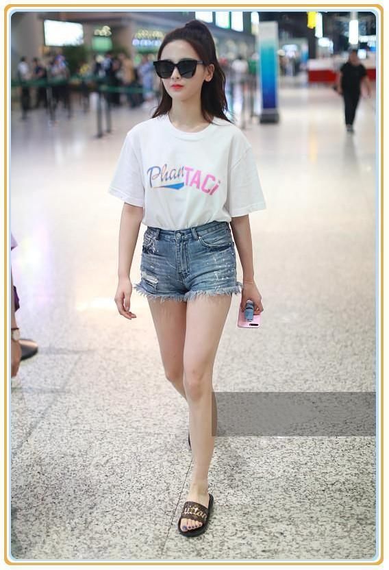 看了杨超越的短裤，再看王菊，网友：辣妹和软妹差距一目了然！