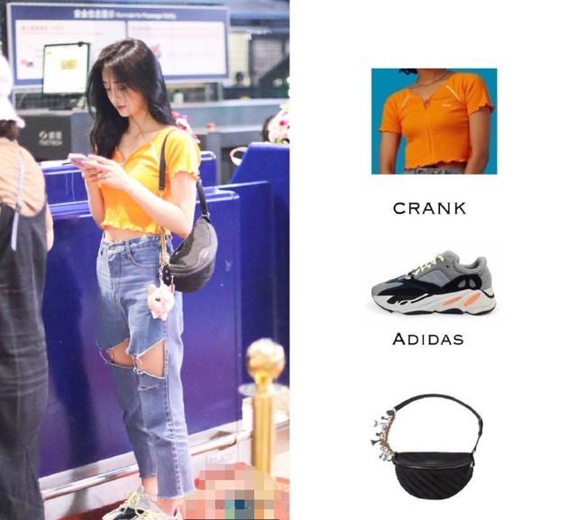 同样是露脐装，周洁琼20，鞠婧祎24，两人仅差4岁气质却截然不同