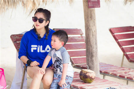 何洁怒斥媒体：垃圾东西！网友了解原因后纷纷愤怒