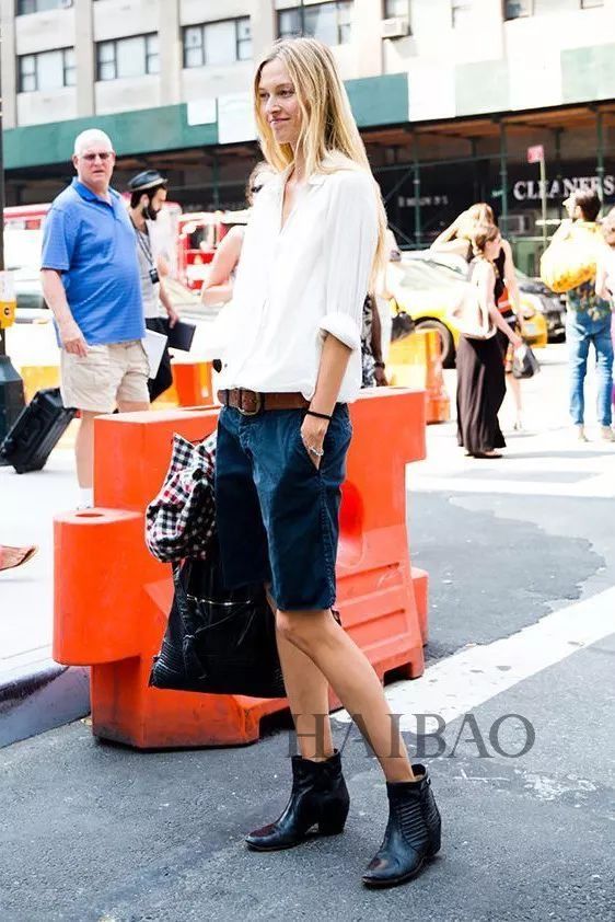 挤掉老爹鞋，成为“今夏最火”的复古单品，是什么来头?