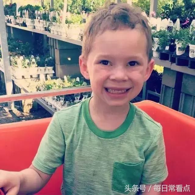 “假笑男孩”来中国，林更新不服回怼，账号被怀疑是高仿！