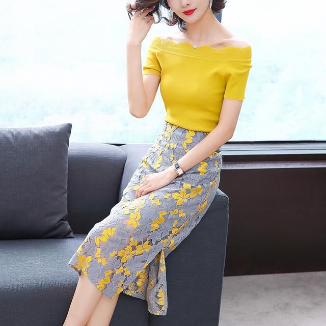 你的盛世美颜需要一款包臀裙来衬托，穿包臀裙+高跟鞋，性感迷人