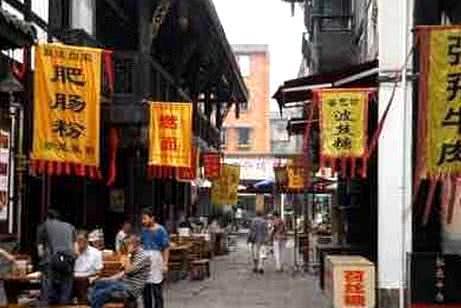 国内最适合“穷游”的城市,美食遍地旅游资源丰富,去过都说喜欢