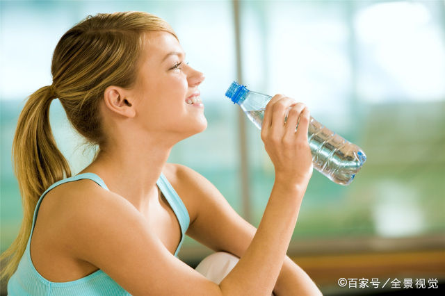  光滑@女人想要美白，坚持做到6件事，肌肤白皙光滑