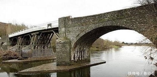 一对夫妻卖房买桥, 每年赚过桥费86万元, 如今却为何决定卖掉它?