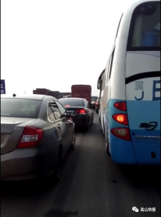 散布虚假险情!沧州一人因造谣被拘留 | 一商贩阻碍城管执行职务被