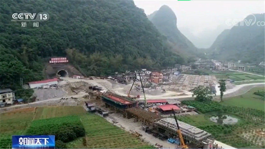  「全线」预计2023年通车！贵南高铁广西段全线复工复产 加快施工进度