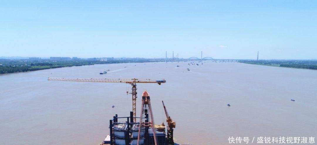 江苏将建成一座新长江大桥，是当地第5座跨江大桥，还不设收费站