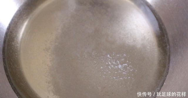 喜欢■年纪轻轻就一头白发这吃食坚持吃,头发乌黑靓丽,比护发素还好