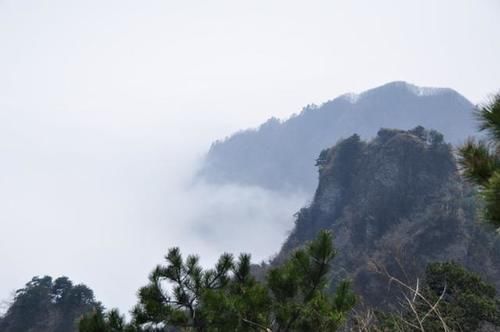 一年收入52亿元，被誉为中国最会赚钱的山，每张门票230元！