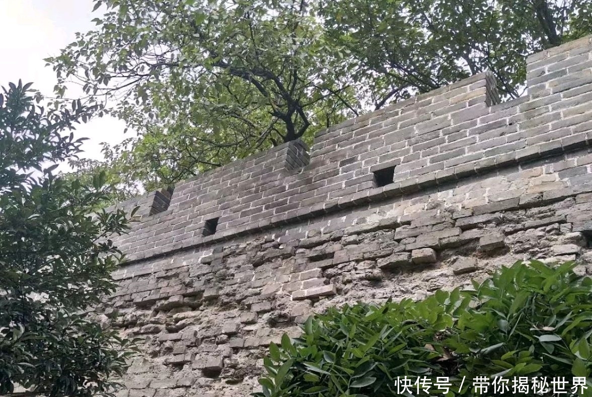  荆州城墙@湖北荆州明清古城墙的修筑者，在历史上居然是一个卑劣的叛徒！