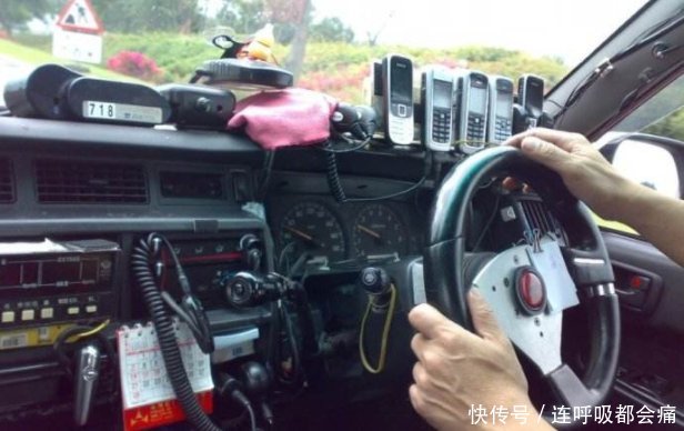  「手机」为何香港出租车上有七八部手机，大陆只有一部看完才知