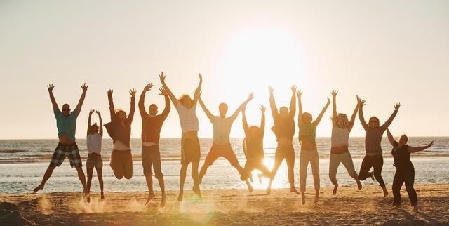  社会保险@社会保险传来了好消息！ 2020年还不能说是15年的“赚