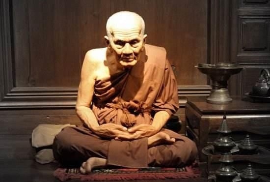 一位老僧告诫：人再好，也别在三件事上“退让”，坏人会得寸进尺