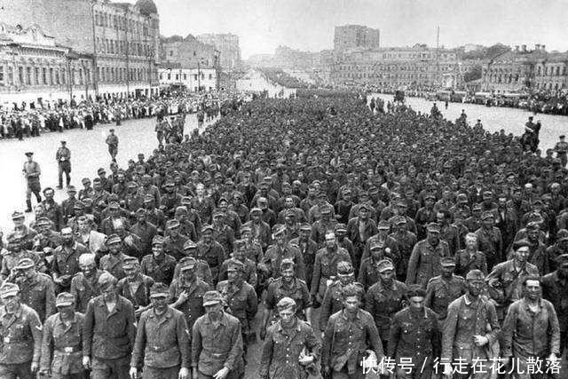 『元帅』战争失败,为什么同为德军元帅,莫德尔选择自杀而保卢斯却没有?