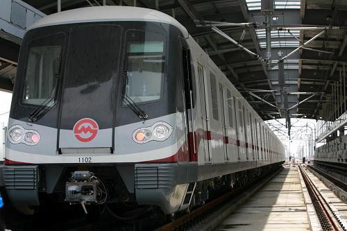  #龙华#世界最长城市地铁：连接两座重要省市，网友表示：直接坐