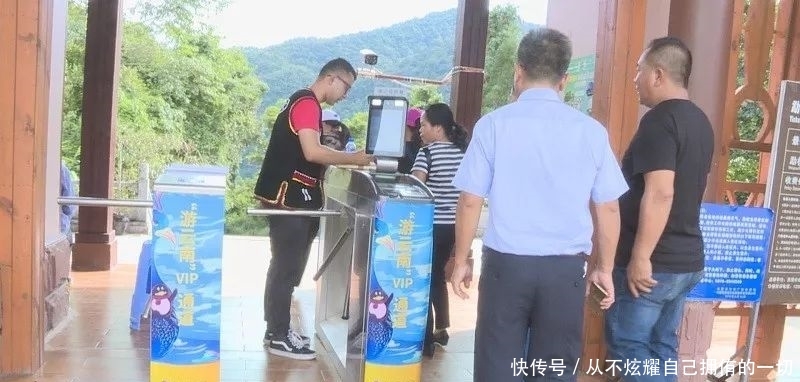 “十一”国庆,佤部落自驾游让游客“欲罢不能”