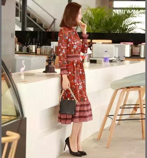  『穿衣』30岁女人穿衣搭配图片!