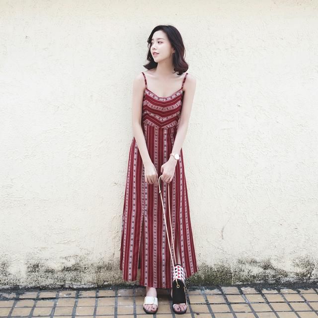 姑娘就服你!哪里找的这么漂亮连衣裙,显嫩显白又清凉,美爆!