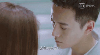 辟谣没人信，手滑点赞又挨骂，张雪迎到底做错了什么？