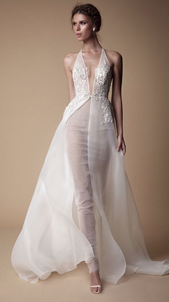 Berta婚纱:蕾丝与薄纱完美的结合带来天使般的魅力