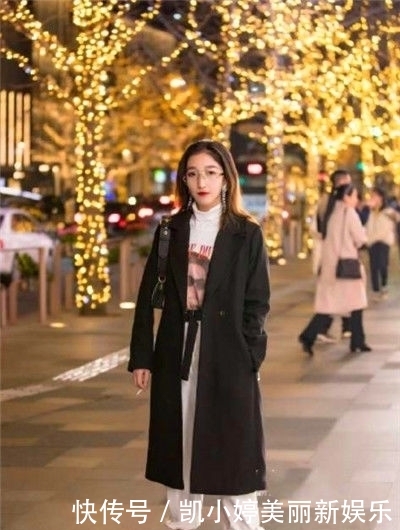 气质:街拍:气质迷人的小姐姐,展现高挑身段,是别样的风采