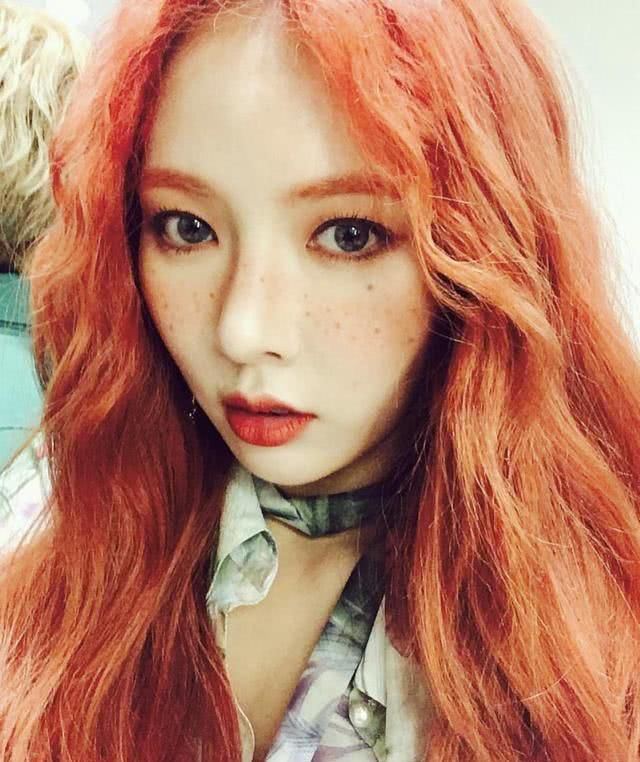  「再搭配上」2020春夏最IN的4个发色，请安排上Lisa、泫雅的显白“发色”！