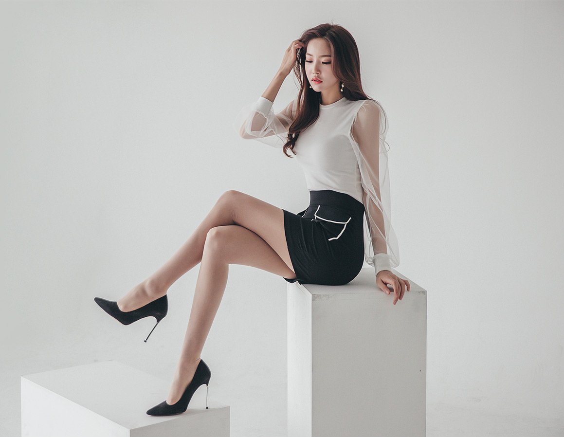 轻盈施塔德黑白口袋薄纱裙