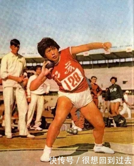 「漂亮」【欣赏】毛主席时代的妇女,真漂亮!