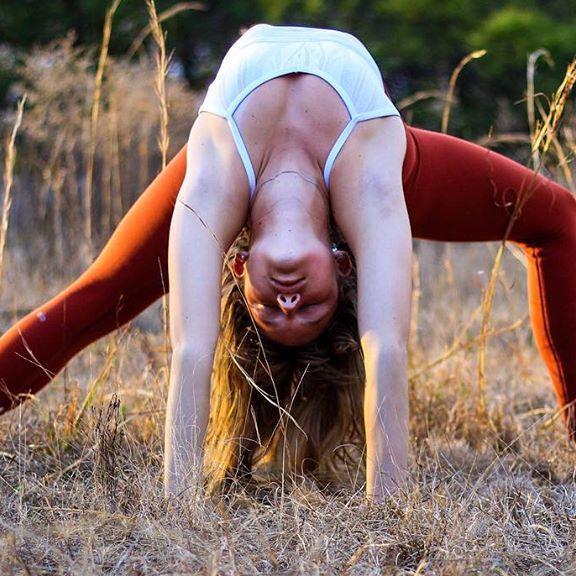 专减“水桶腰”，这些瑜伽动作每天一遍，练出迷人腰线