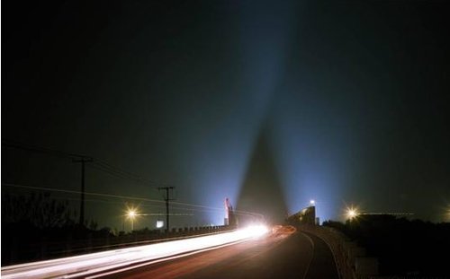 大车司机：夜间超车别闪了；夜间超车应该怎样向前车示警？