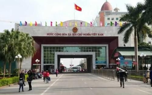  「相形见绌」中国这两座小城与越南隔河相望，城建让对岸的越南