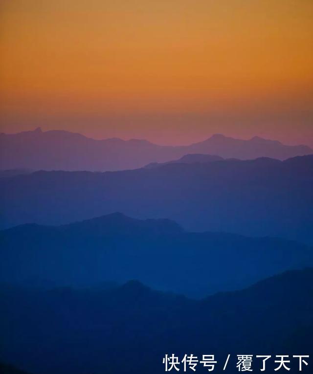 安徽旅游：大山深处一抹红，马丁公路、马鬃岭秋色美翻了