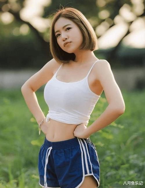  【晨跑】谁说短发女生不好看？简约阳光的装扮，尽情绽放少女的魅力！