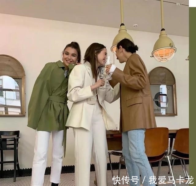 【时髦】“打底裤”已经失宠,春天“裤子+短靴”正当红,时髦精们都在穿