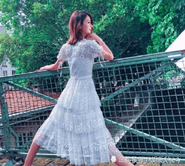 谣言止于智者 颖宝不约 劈个叉回击停工怀孕传闻